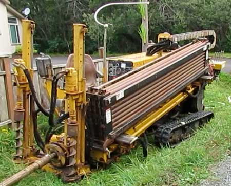 2-horizontal-directional-driller